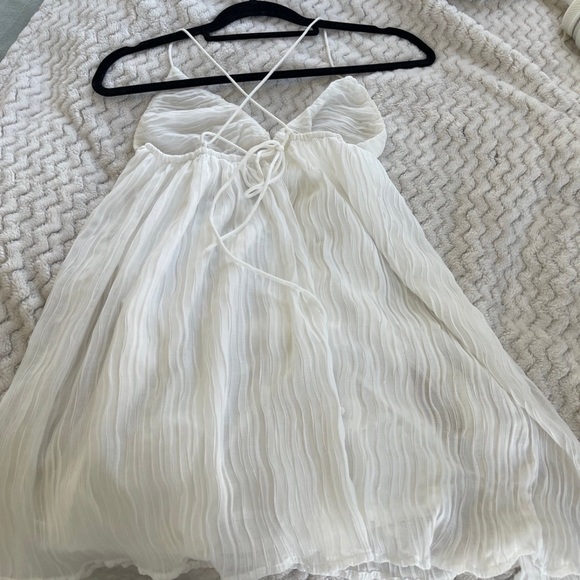 White strappy dress - Picture 2 of 10